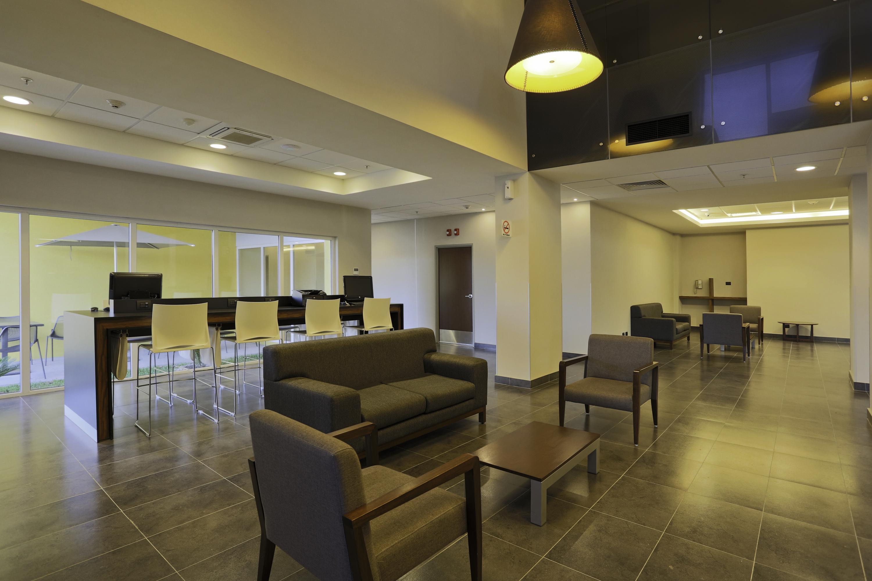 City Express By Marriott Irapuato Norte Екстер'єр фото