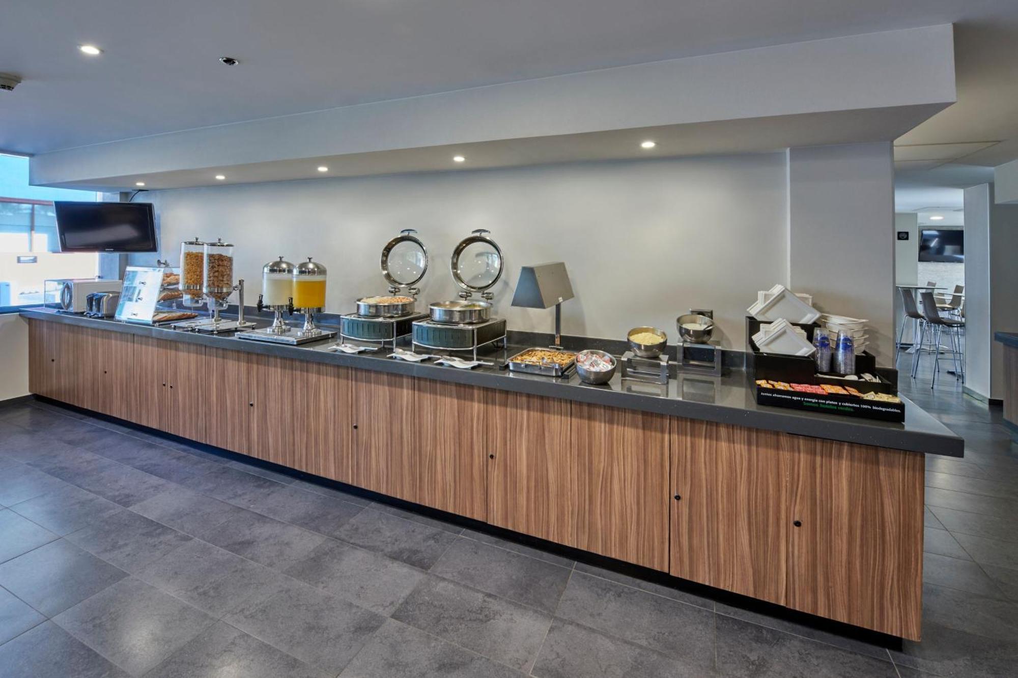 City Express By Marriott Irapuato Norte Екстер'єр фото
